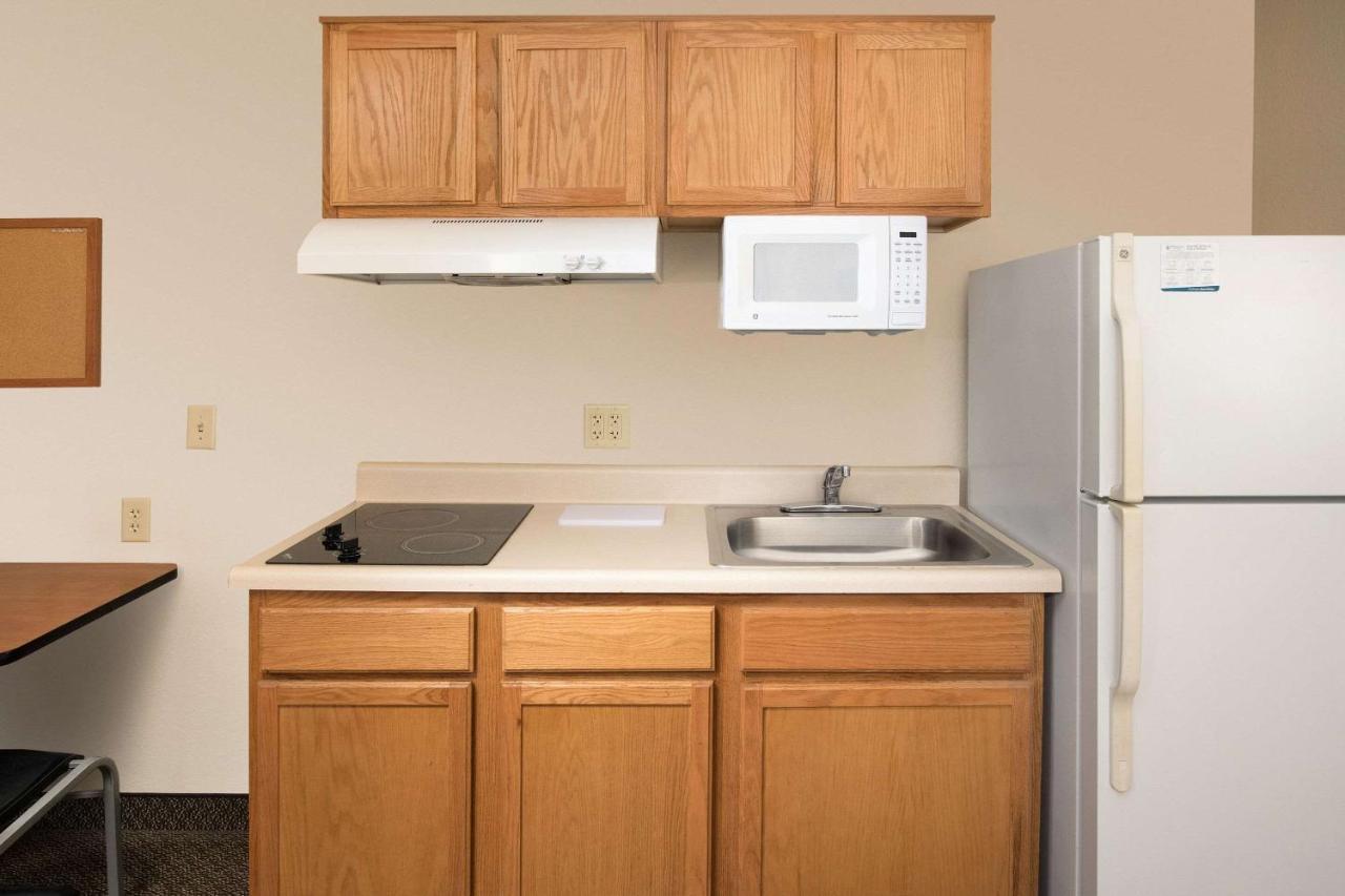 Woodspring Suites Brownsville Bagian luar foto